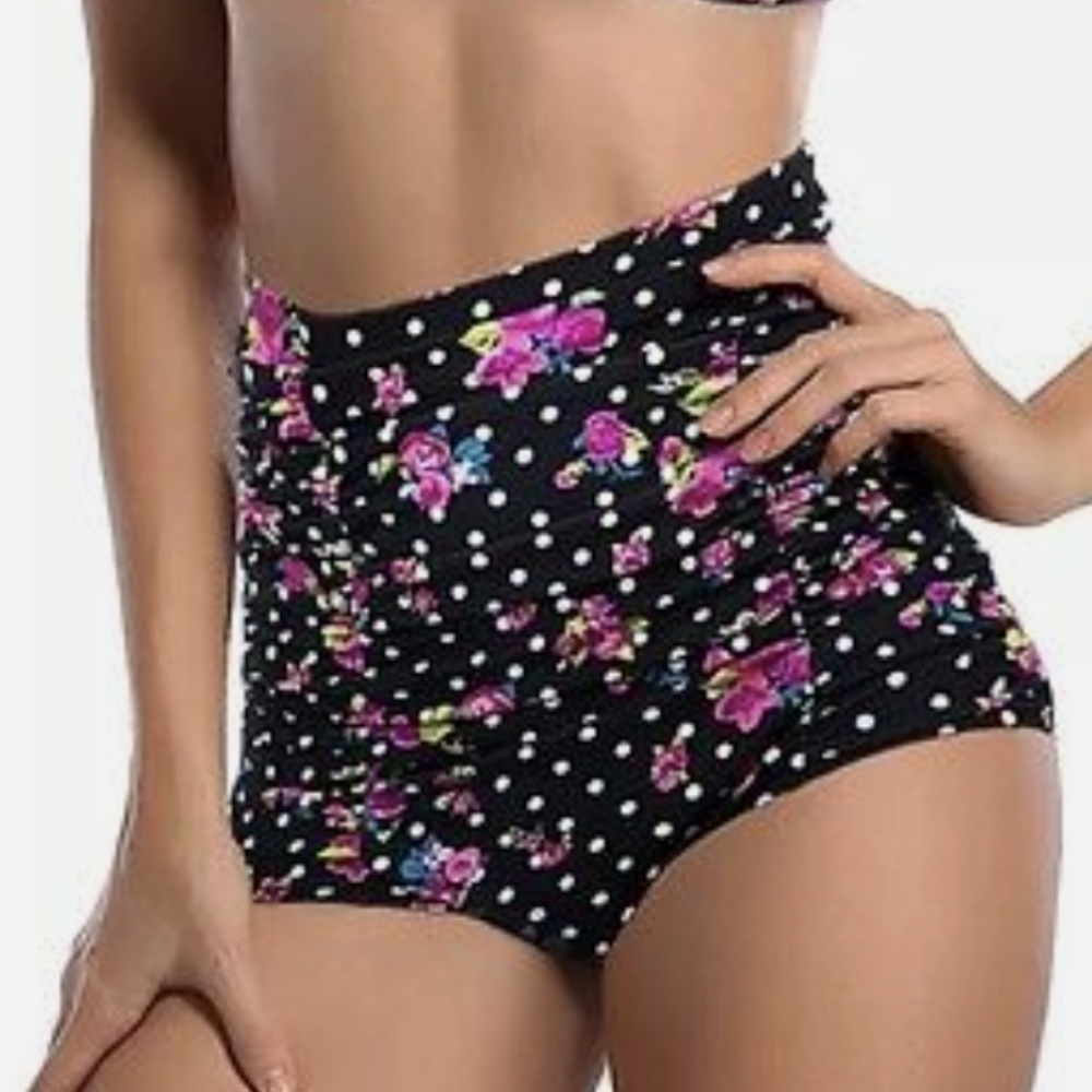 Pin up style bikini size med - Picture 3 of 7